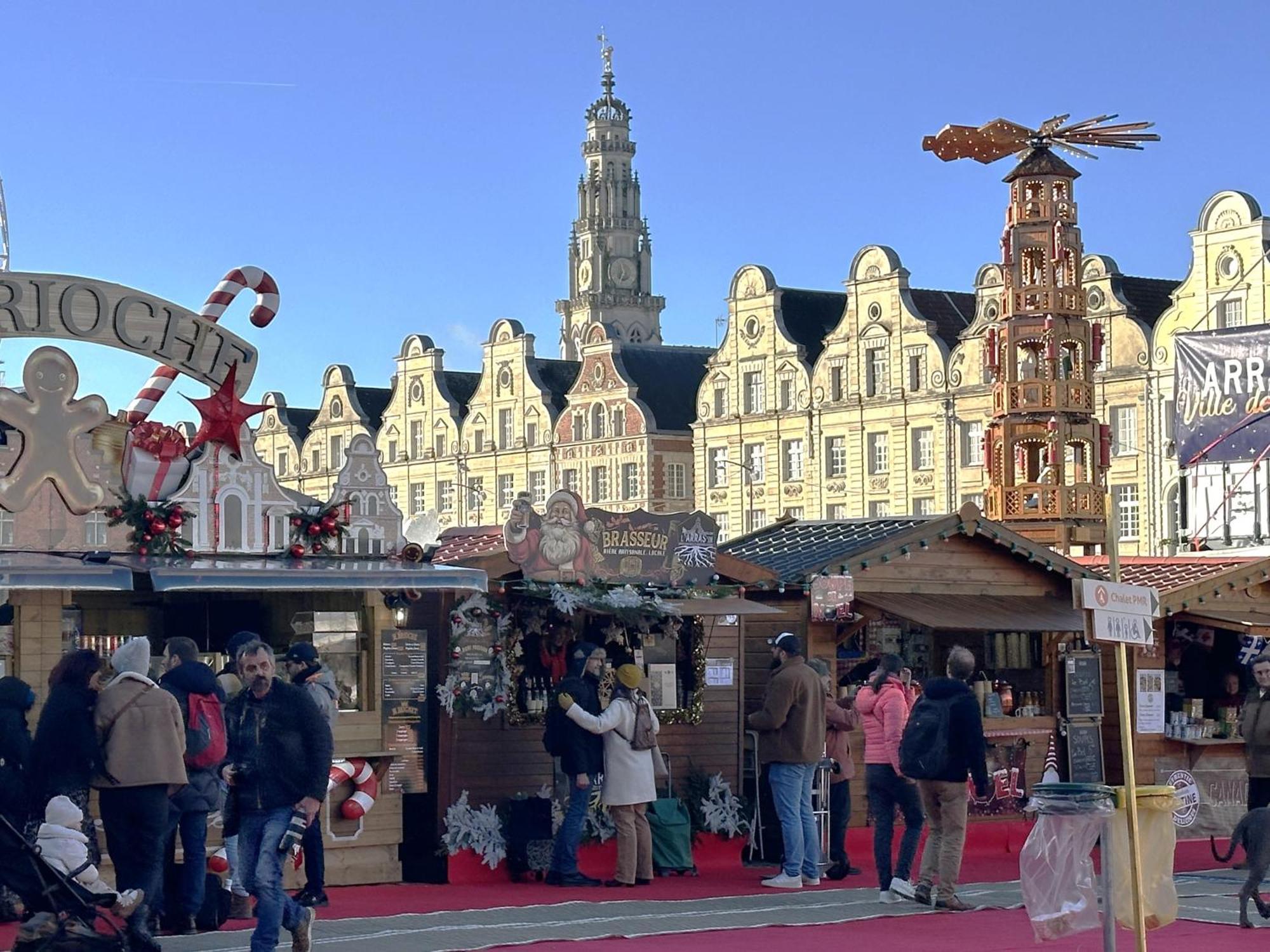 Les Coquelicots Grand Place Arras Buitenkant foto